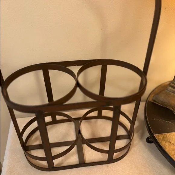 Vintage-Style Brown Metal Bottle Carrier - Picture 8 of 8